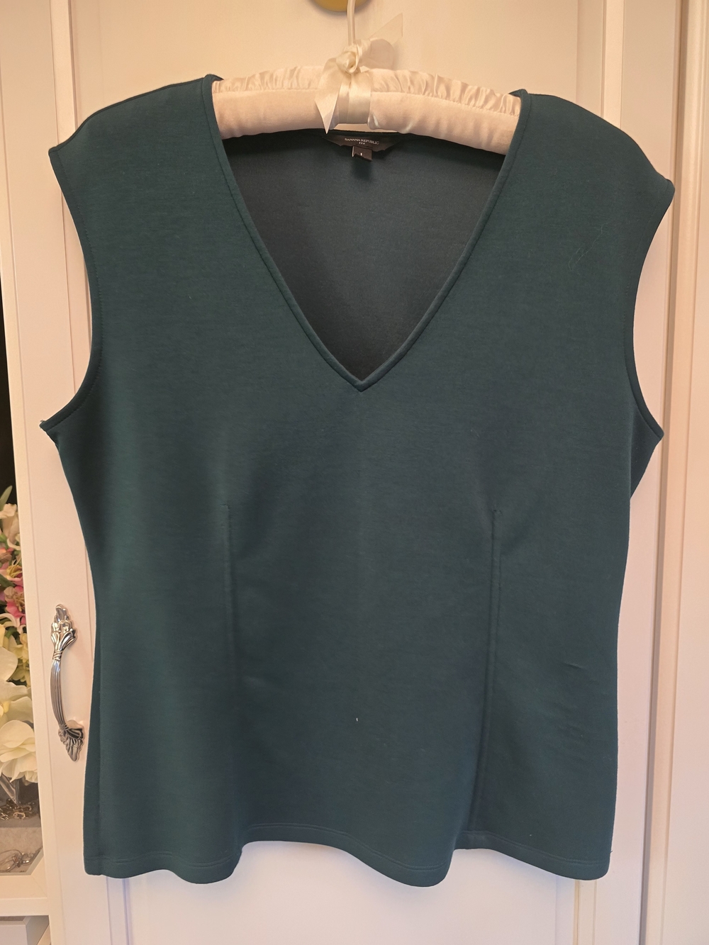 Banana Republic Deep Teal Sleeveless V-Neck Tank